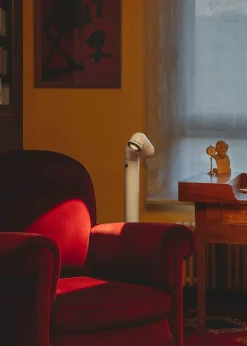 Tatu Alta Gulvlampe, white grey fra Santa and Cole