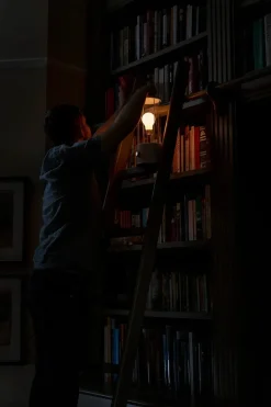 The Muse Portable Lampe, Candlenut White fra Tala