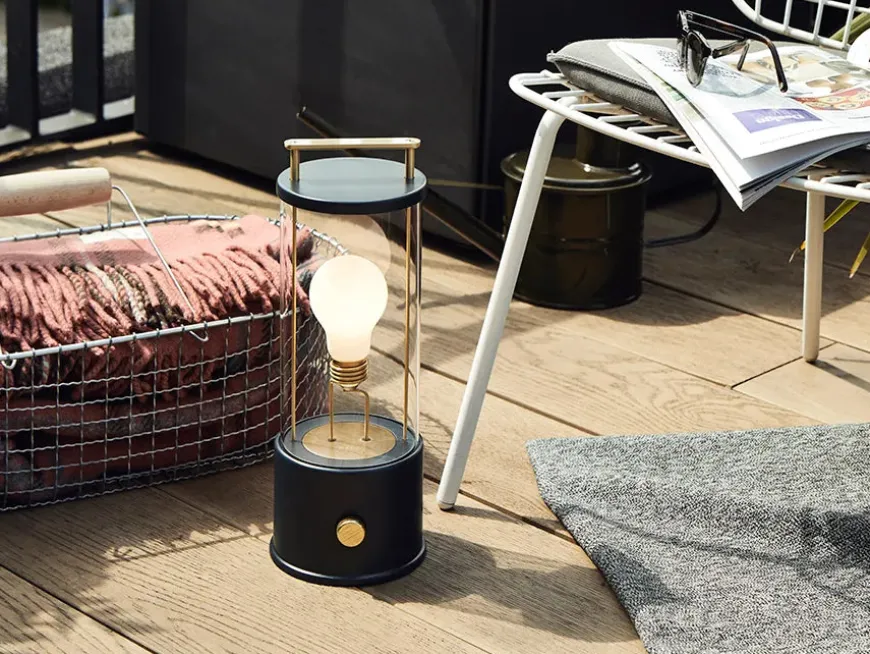 The Muse Portable Lampe, Pomona Red fra Tala