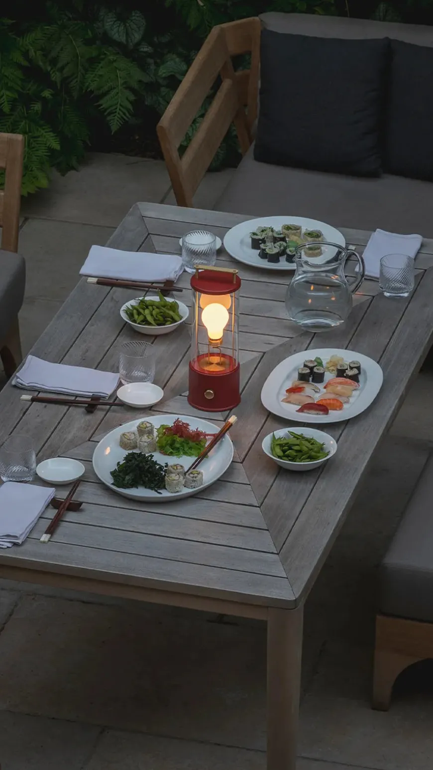 The Muse Portable Lampe, Pomona Red fra Tala