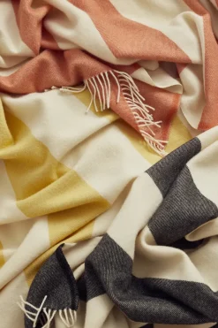 The Sweater Plaid, rose fra Silkeborg Uldspinderi