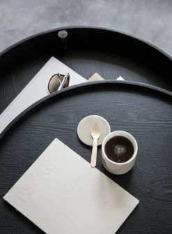 Turning Table, white oak fra Audo Copenhagen