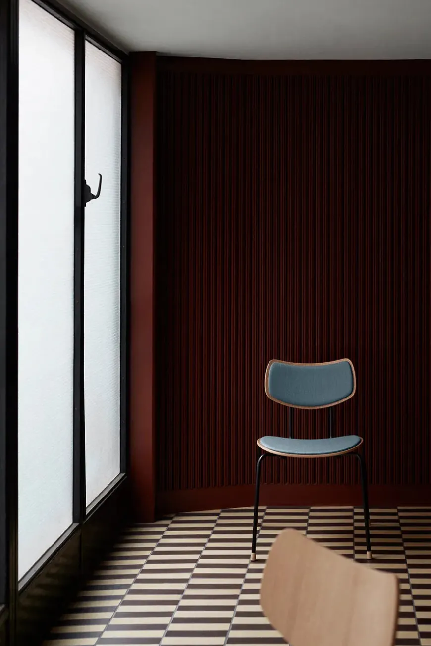 Vega Stol, polstret fra Carl Hansen & Søn