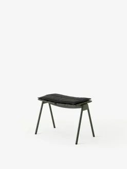 Ville Hynde til AV46 Fodskammel fra &Tradition