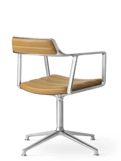 VIPP452 Swivel Chair, camel læder fra Vipp