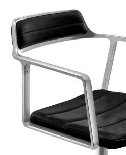 VIPP452 Swivel Chair, curly edition fra Vipp