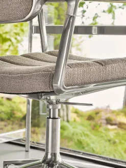 VIPP453 Swivel+ Chair m/hjul, camel læder fra Vipp