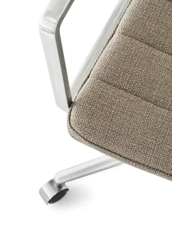 VIPP452 Swivel Chair m/hjul, dark sand fra Vipp