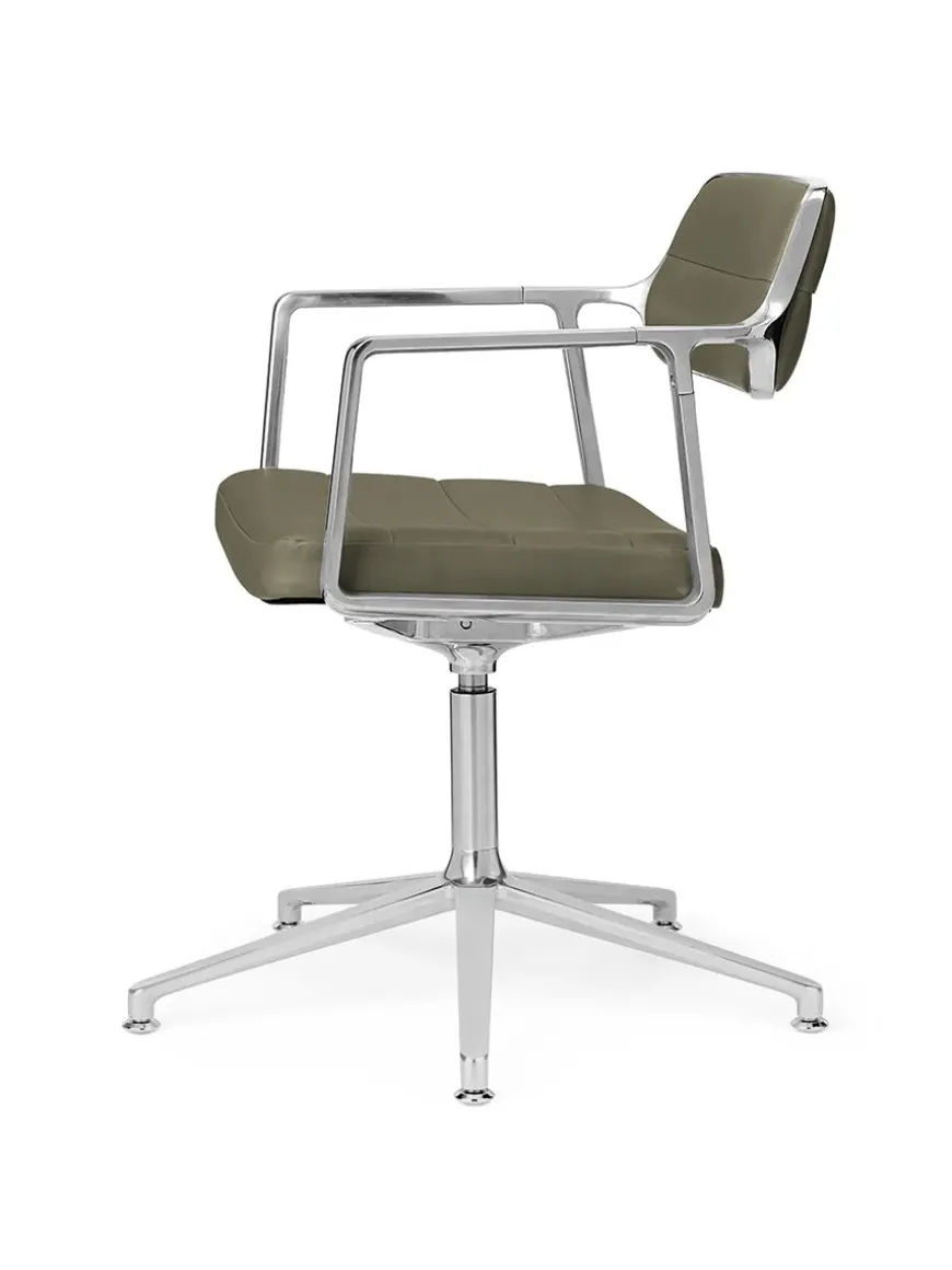 VIPP453 Swivel+ Chair m/sort stel, sort læder fra Vipp