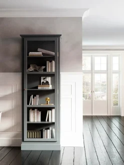 Vitrineskab N1, dark oak fra Lindebjerg Design