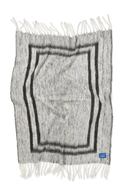 Weekend Plaid, creme & ink fra Bongusta