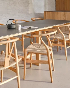 Y-stol CH24, Bøg olie af Hans J. Wegner