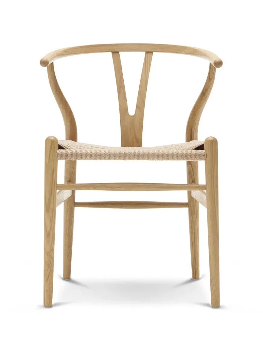Y-stol CH24, Eg røget olie af Hans J. Wegner