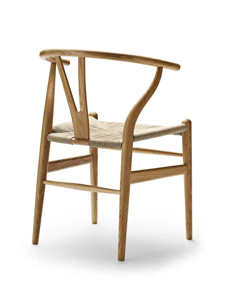 Y-stol CH24, eg sæbe af Hans J. Wegner