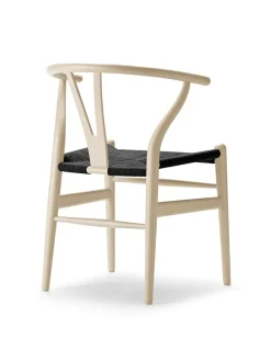 Y-stol CH24 Soft Anthracite Grey med sort flet af Hans J. Wegner