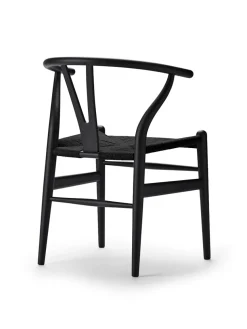 Y-stol CH24 Soft Barley med sort flet af Hans J. Wegner
