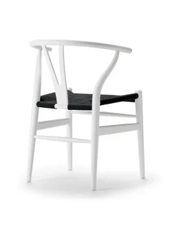 Y-stol CH24 Soft Barley med sort flet af Hans J. Wegner