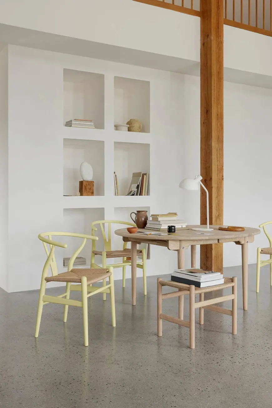 Y-stol CH24 Soft Blue af Hans J. Wegner