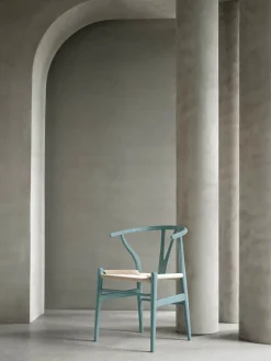 Y-stol CH24 Soft Blue af Hans J. Wegner