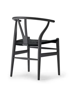 Y-stol CH24 Soft Pewter med sort flet af Hans J. Wegner