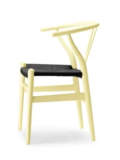 Y-stol CH24 Soft Seaweed med sort flet af Hans J. Wegner
