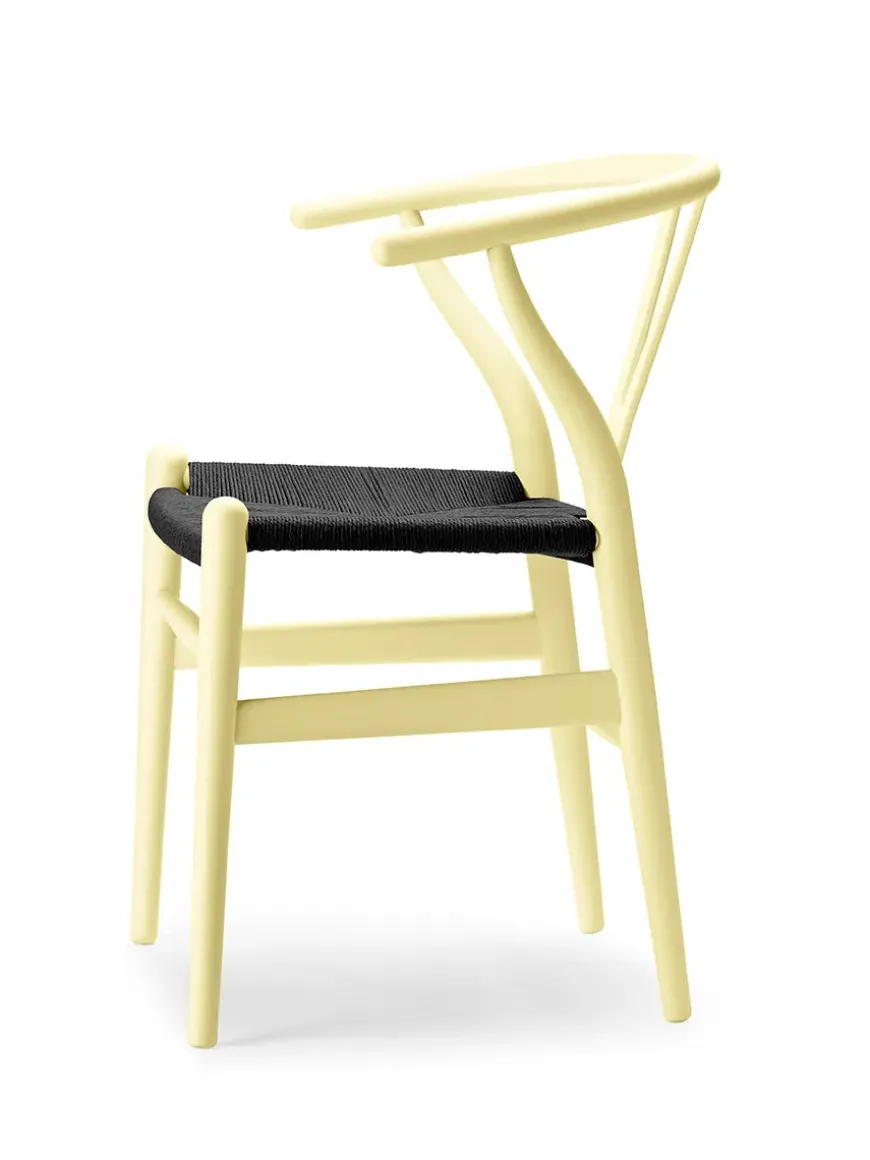 Y-stol CH24 Soft Seaweed med sort flet af Hans J. Wegner