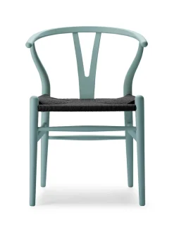 Y-stol CH24 Soft Seaweed med sort flet af Hans J. Wegner