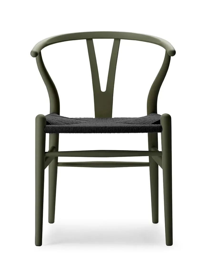 Y-stol CH24 Soft Seaweed med sort flet af Hans J. Wegner