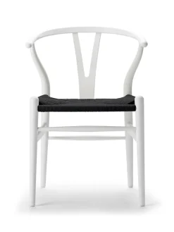 Y-stol CH24 Soft Silver Grey med sort flet af Hans J. Wegner