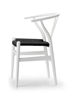 Y-stol CH24 Soft Silver Grey med sort flet af Hans J. Wegner